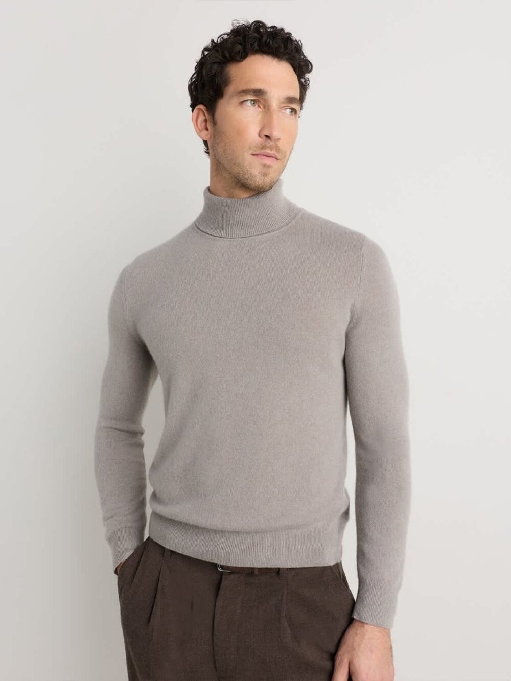 Quince Men's Mongolian Cashmere Turtleneck Sweater in Morel Grey Size Large
